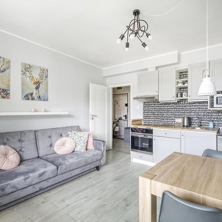 Gama Home Kondratowicza18 Varsó Kültér fotó